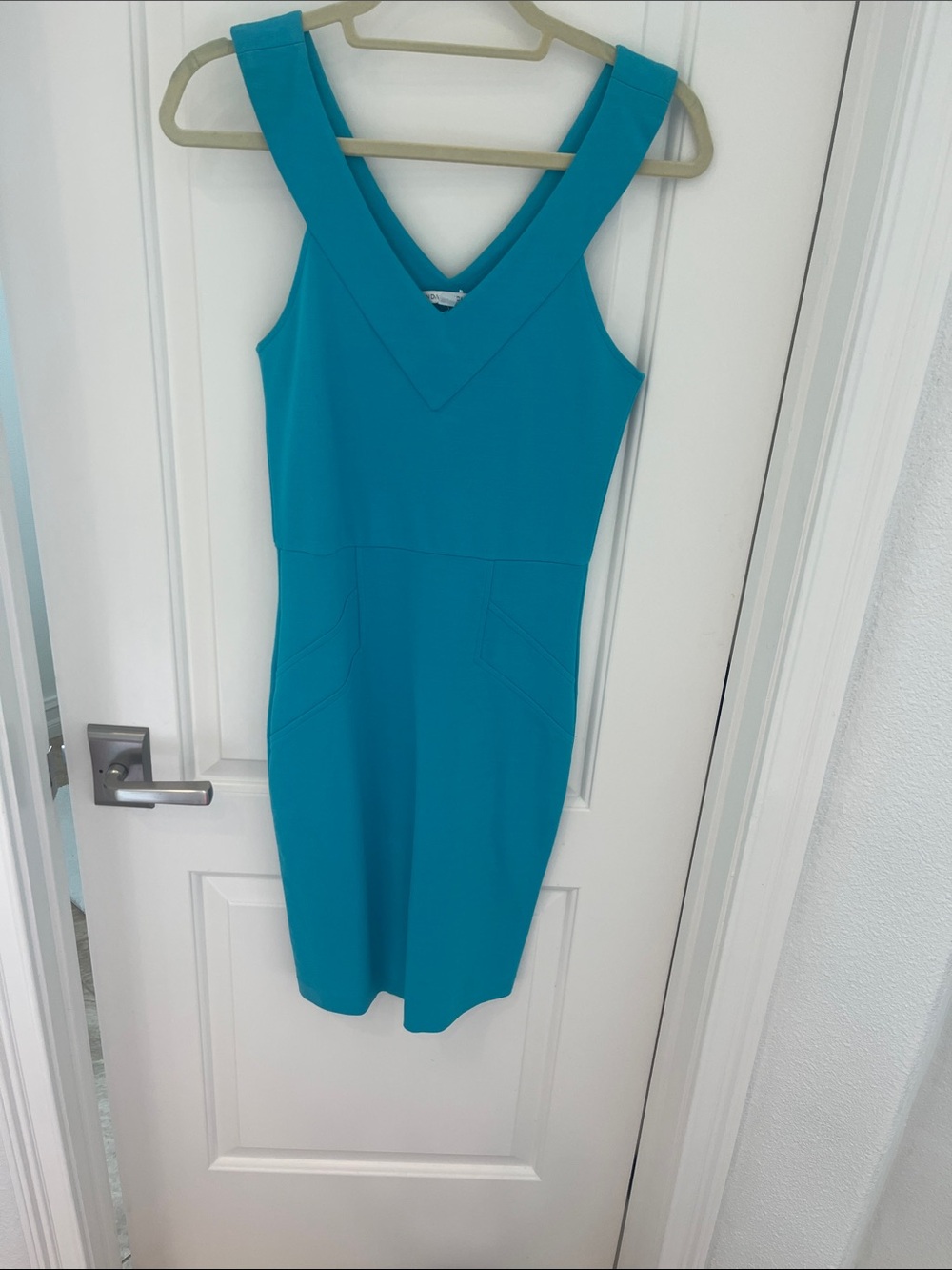 Amanda uprichard blue dress